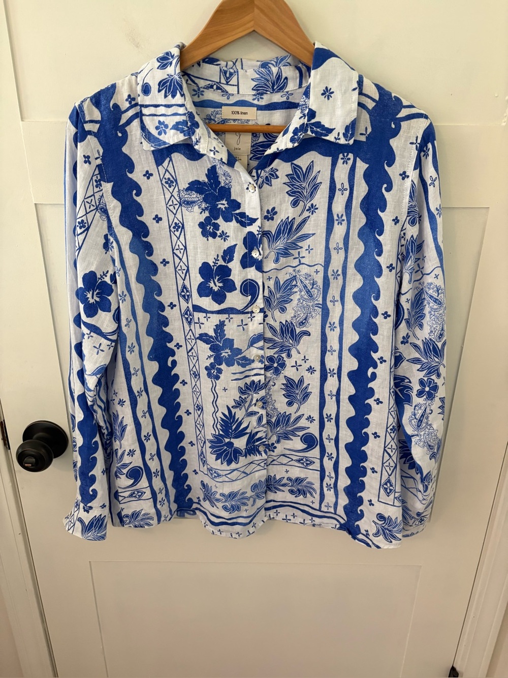Joie Blue White Tropical Linen Shirt. Size Large.